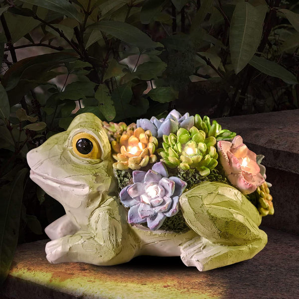 Garden Statue, Frog Solar Statue Garden Decoration Gap, Cute Resin Frog Statue with 7 LED Solar Lights Lawn Decoration Patio Gift for Mom Grandma Housewarming